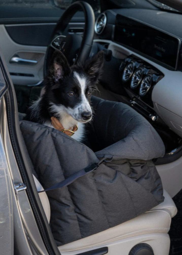 Pet car seat black ink color